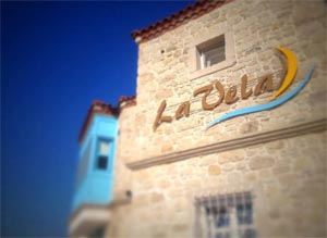 Alaat.da bulunan butik otelin : yerden stma , yerden serinletme , hava kaynakl s pompas , termik gne enerjisi ve merkezi vakum sprge sistemi firmamz tarafndan tamamlanmtr.